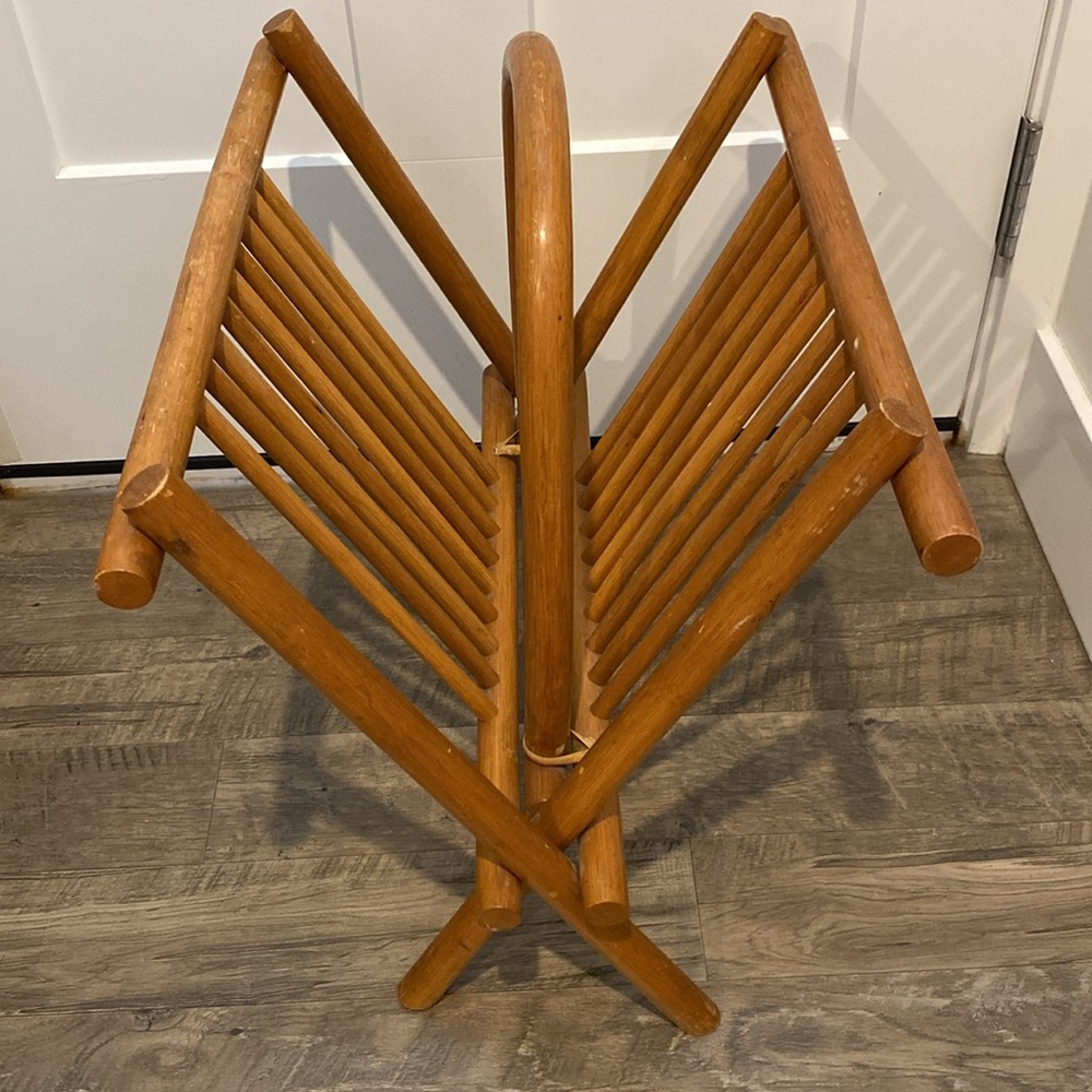 1970’s Bamboo Magazine Rack - Picture 3 of 7
